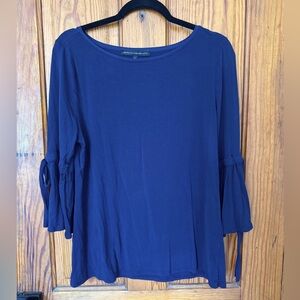 White House Black Market Blouse in Size L. NWOT